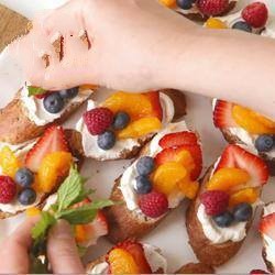 Italian Bruschetta Fruit Dessert