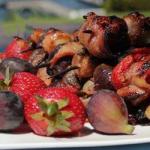 British Brochettes of Fruit and Scallops Wrapped in Bacon Dessert