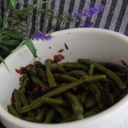 Italian Salad of Green Beans and Sundried Tomatoes Appetizer