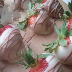 American Strawberries in White Chocolate Dessert