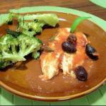 Canadian Chicken with a Sauce of Olives and Broccoli Dinner