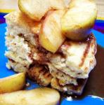 American Pikelets With Cinnamon Apple Slices Dessert