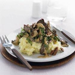 American Pepper Steak with Pecan Nuts Appetizer