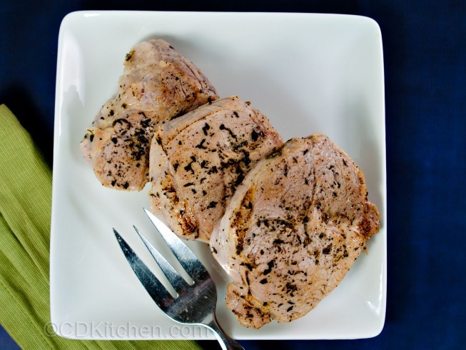 British Herb Rubbed Pork Chops En Dinner