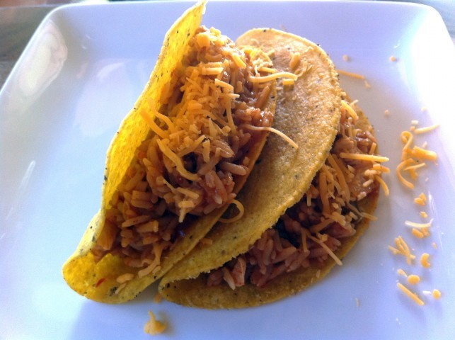 British Yummy Chicken And Rice Tacos En Dinner