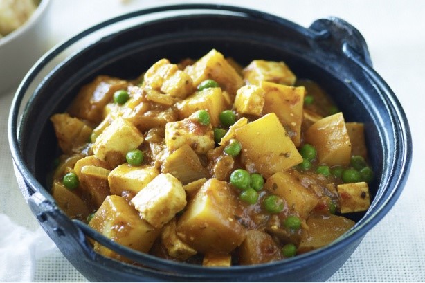 Indian Indian Potato Paneer and Pea Curry Recipe Appetizer