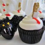 American Delicious Chocolate Cupcakes with Biscuit Knife Dessert