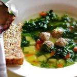 Italian Spinach Soup with Meatballs Appetizer