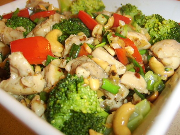 Thai Chicken and Cashew Stirfry Dinner