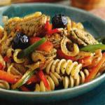 Canadian Pasta Combined with Chicken and Pepper Appetizer