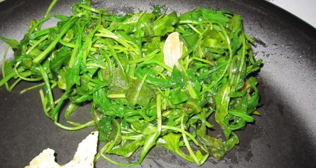 American Sauteed Baby Spinach and Garlic Appetizer