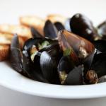 British Julia Childands Moules a La Mariniere Will Make You a Shellfish Lover Appetizer