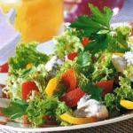Lollo Bionda Salad with Peppers and Cream of Tuna recipe