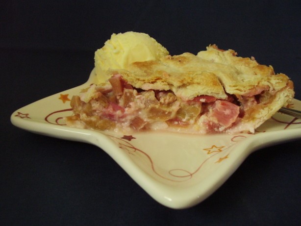 American Mimis Rhubarb Pie Dessert