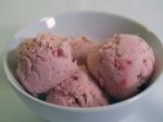 American Strawberry And Black Pepper Ice Cream Dessert