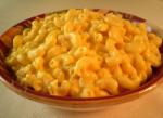 American Paula Deen Crock Pot Macaroni and Cheese Dinner
