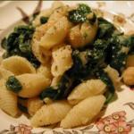 Canadian Pasta with Chickpeas and Spinach Dinner