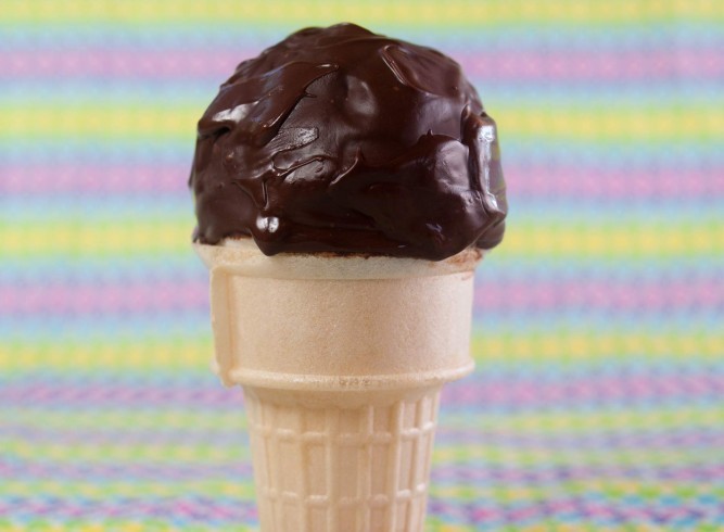 American Dairy Queenstyle Hard Chocolate Sauce Dessert