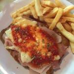 American Milanesas Neapolitan with Fries Appetizer