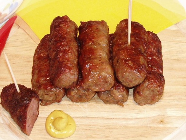 Romanian Romanian Mititei mici BBQ Grill