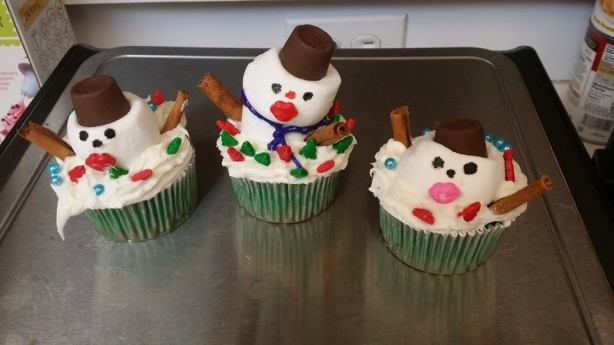 American Christmas Snowman Cupcakes Dessert