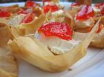 Easy Phyllo Pastry Tarts with Hot Pepper Jelly recipe