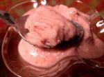 American Banana Berry Frozen Yogurt Appetizer