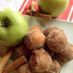 American Sweet Apples Fried in the Dough Appetizer