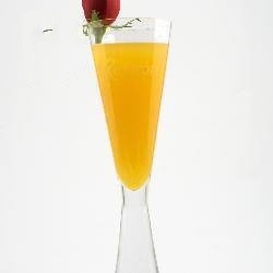 American Cocktail of Champagne and Passion Fruit Dessert