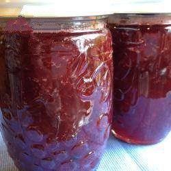 American Jam of Pluots in the Vanilla Dessert