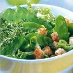 Sugar Peas Salad with Knoblauchcroutons recipe