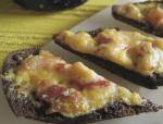 American Easy Bacon and Cheese Pumpernickel Puffs Appetizer