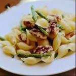 American Pasta with Green Beans and Nuts Appetizer