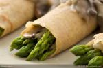 American Asparagus Crepes with Mushroom Dillsauce Appetizer