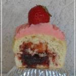 American Muffins with a Heart of Strawberry Dessert