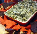 American Easy and Delicious Spinach and Artichoke Dip Appetizer