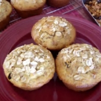 Canadian Granola and Raisin Muffins Dessert