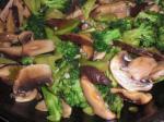 American Broccoli and Mushrooms in Oyster Sauce 3 Dinner
