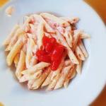 Pasta with Ricotta Cheese and Tomatoes recipe