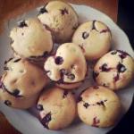 American Muffins with Blueberries and Cranberries Dessert