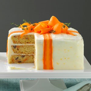 American Threelayered Carrot Cake Appetizer