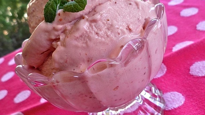 British Strawberry Ice Cream Recipe Dessert