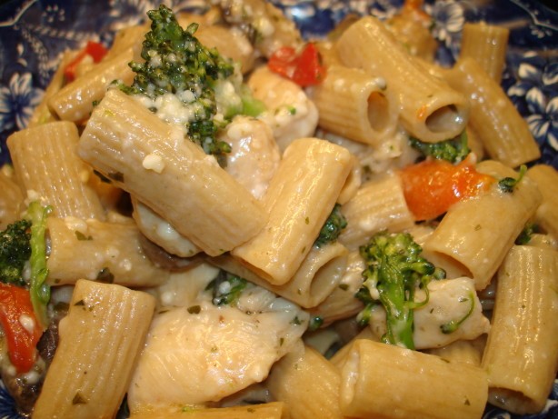 Italian Pasta With Chicken and Broccoli 7 Appetizer