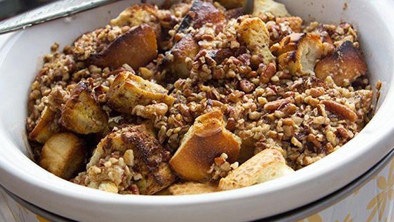 French Slow Cooker French Toast Casserole Dessert