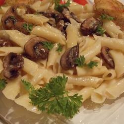 British Easy Pasta with Mushroom Cream Sauce Appetizer