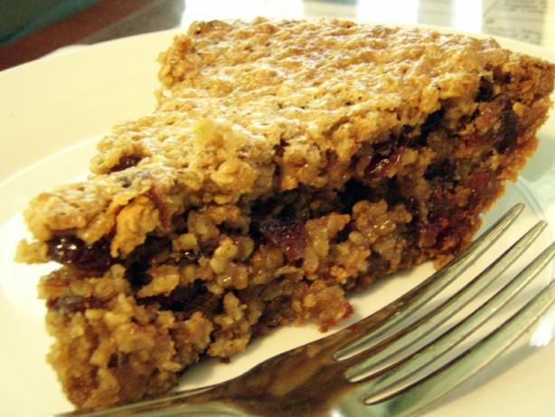 American Oatmeal Raisin Cookie Pie I Dessert