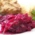 German Red Cabbage Slow Cooker Dinner