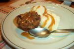 American Cinnamon Bread Puddings With Caramel Syrup Dessert