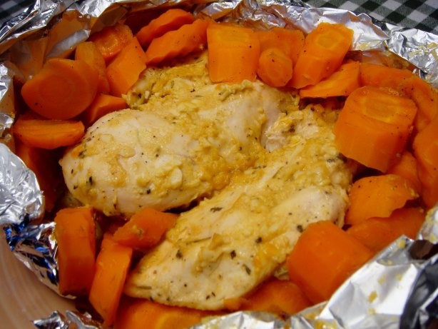 American Honeymustard Chicken With Glazed Baby Carrots Drink