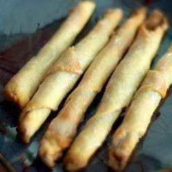 American Fresh Cheese Rolls with Cinnamon Dessert